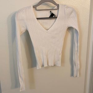 Forever21 ribbed white sweater v neck top S
